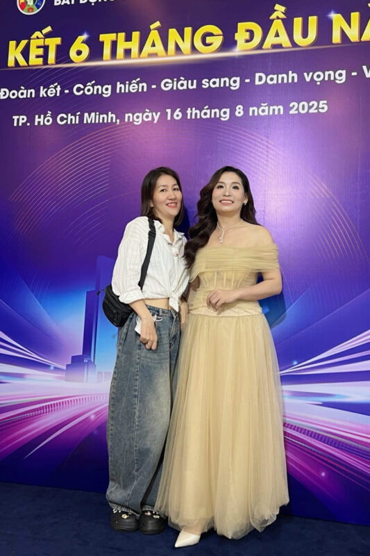 makep-up-emisa-setup-event -dự tiệc